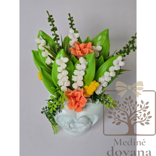 Pakalnutės mamos ir vaiko vazonėlyje