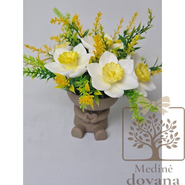 Pavasario šviesos dovana Mamai – elegantiška muilo gėlių kompozicija