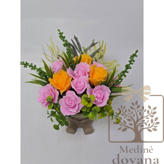 Saulėtas pavasario akcentas Mamai – spalvinga muilo gėlių dovana