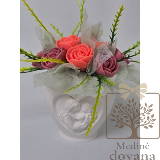 Rožytės mamos ir vaiko vazoje