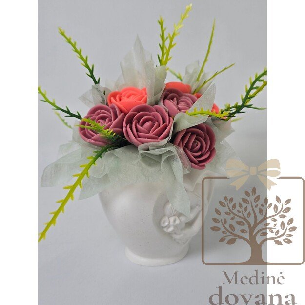 Rožytės mamos ir vaiko vazoje