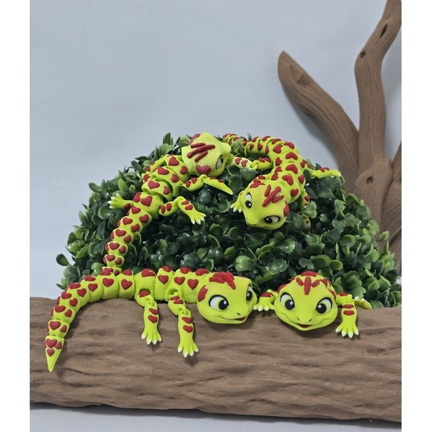 Judantis 3D driežiukas „Širdutis“