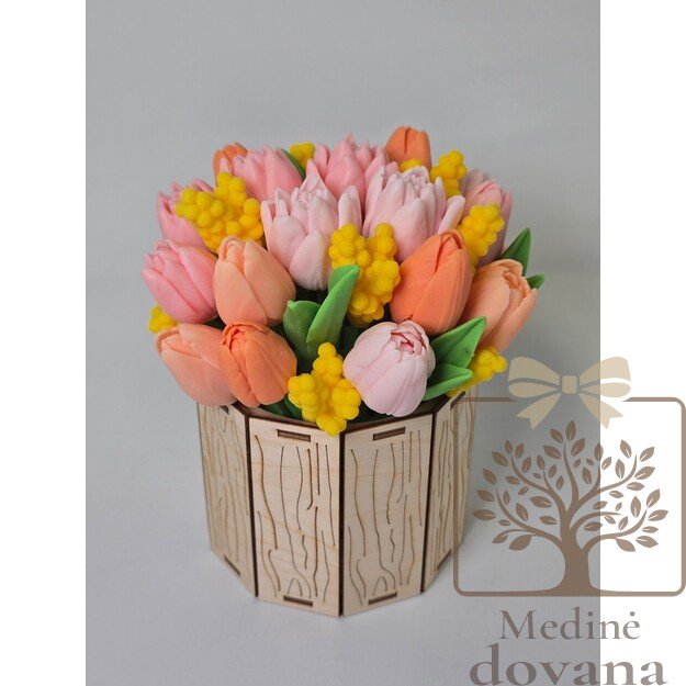 Pastelinė tulpių puokštė