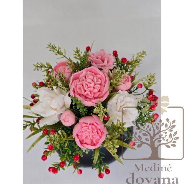 Rožinių bijūnų muilo gėlių kompozicija puodelyje – elegantiška dovana Mamai